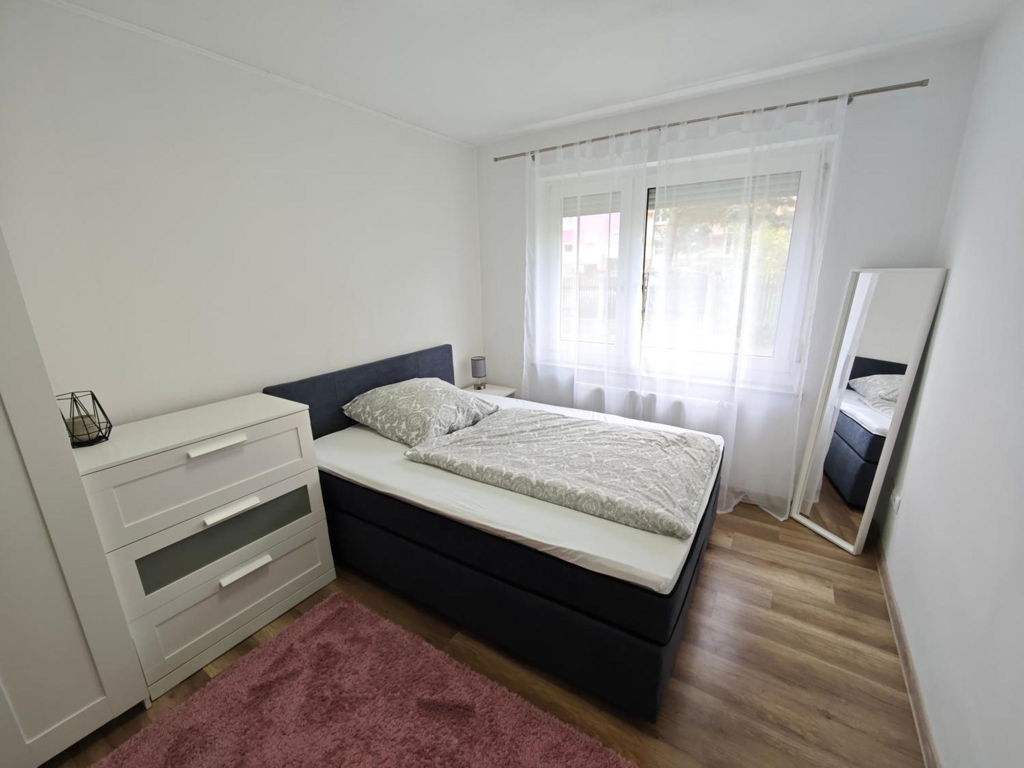 Fh-Naehe: Modernes Apt Mit Balkon Hof  Bagian luar foto