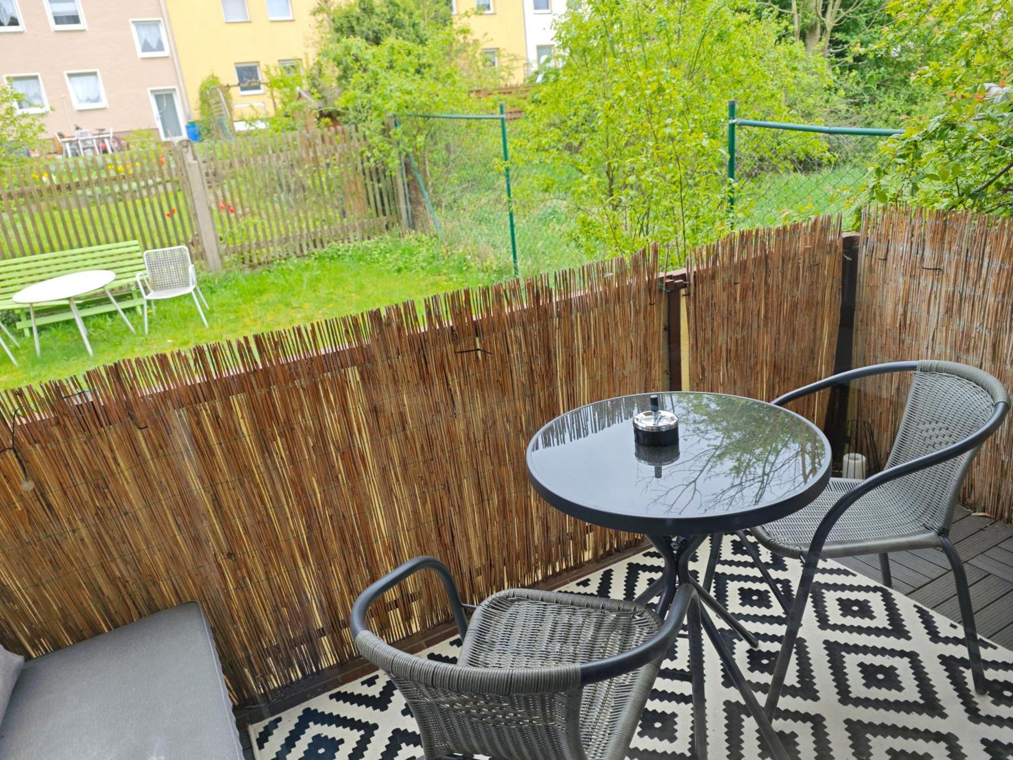 Fh-Naehe: Modernes Apt Mit Balkon Hof  Bagian luar foto